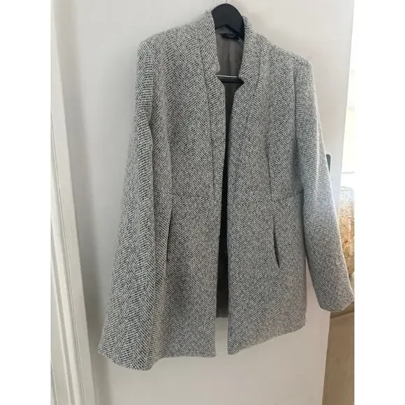VICI coat light gray Sz L in mint condition  NWOT - Picture 7 of 8